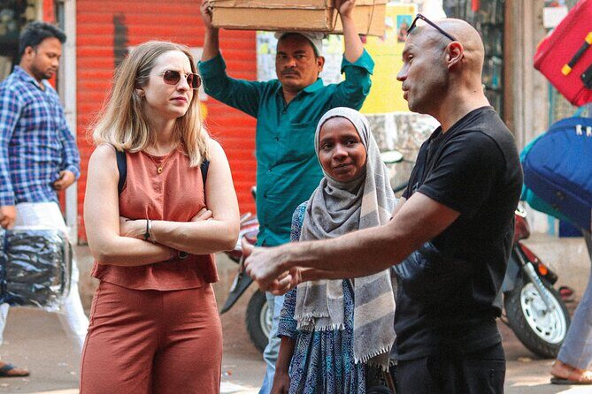 Mumbai Dharavi Slum Tour With Local English Guide - Why a local English guide changes the whole experience