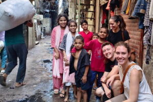 Mumbai: Dhobi Ghat Laundry & Dharavi Slum Tour with a Local - Dhobi Ghat: the outdoor laundry machine at human scale