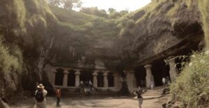 Mumbai: Elephanta Caves Half-Day Guided Tour with Expert - Getting to the island: ferry timing and the 120-step reality check
