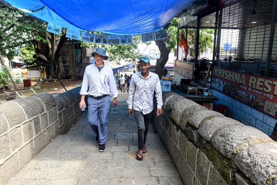 Mumbai: Elephanta Caves: Island Tour With Options - Who should book this tour (and who might prefer something else)