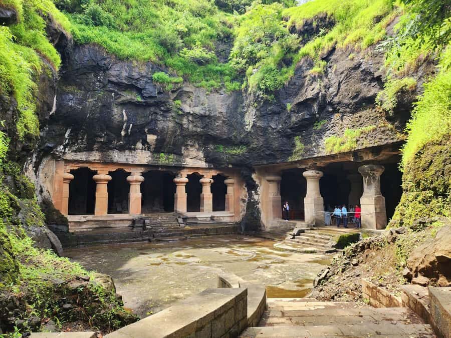 Mumbai: Elephanta Caves: Island Tour With Options - The ferry ride across Mumbai Harbor: where the day’s mood starts