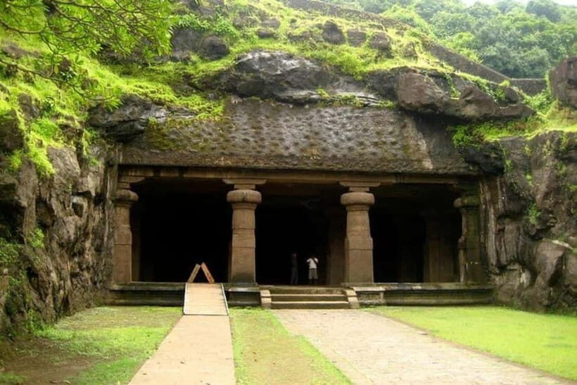 Mumbai: Elephanta Caves Tour with Ferry - Gateway of India to Elephanta: a 4-hour plan that fits real schedules