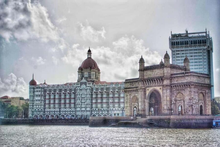 Mumbai: Exclusive Full-Day City Tour with Optional Caves - Hanging Gardens on Malabar Hill: the viewpoint payoff