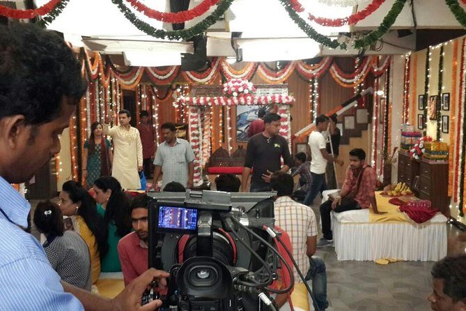 Mumbai Film City and Bollywood Tour with Meal - Key things that make this Bollywood tour worth your time