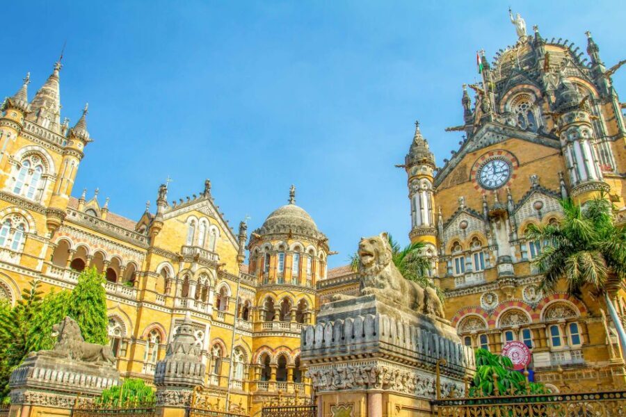 Mumbai: Full-Day Private Sightseeing Tour - Gateway of India: the photo spot with a bigger story