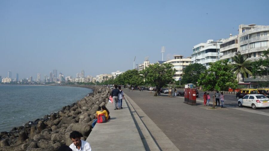 Mumbai: Full-Day Private Sightseeing Tour - Gandhi at Mani Bhavan: politics in a real neighborhood