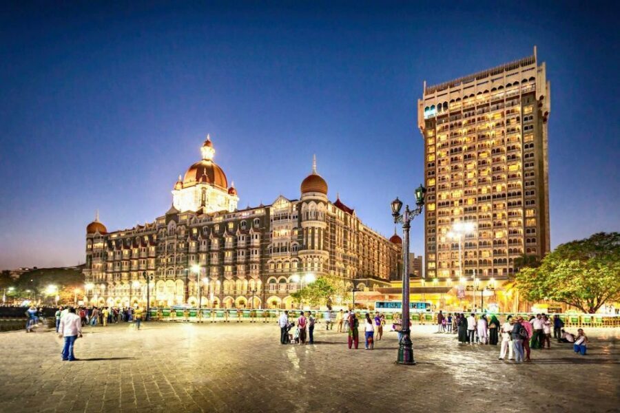 Mumbai: Guided City Sightseeing Tour - Adding Dharavi (and Dadar Flower Market) for a more complete Mumbai