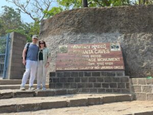 Mumbai: Guided Elephanta Island and Caves Tour - The climb and first impressions inside the cave complex