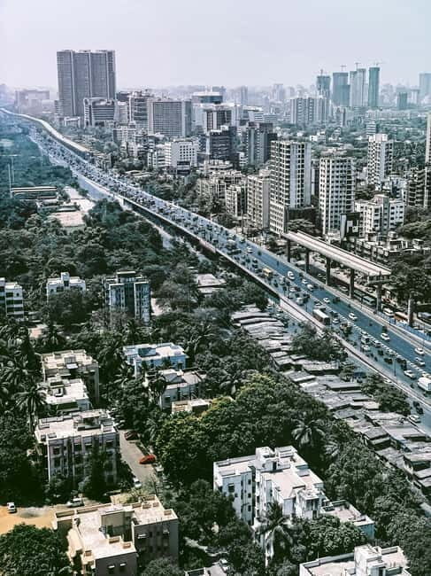 Mumbai: Half-Day City Tour with a Local - Starting outside McDonald’s near CSMT: the calm part before the city takes over