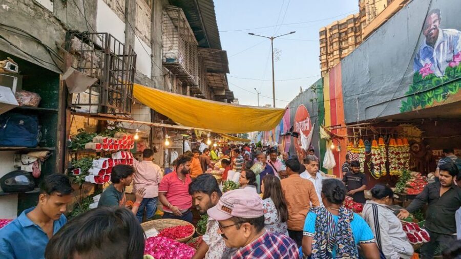 Mumbai Hidden Gems : Early Morning Tour with Expert Guide - Key moments that make this tour worth your morning