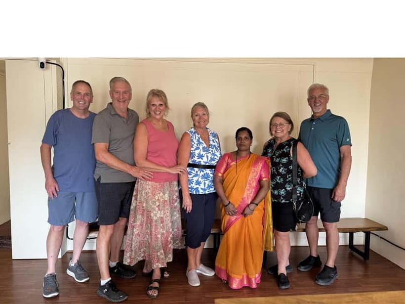 Mumbai: Indian Cooking Class & Cultural Delights - Why the Small Group and English Guide Make Learning Easier