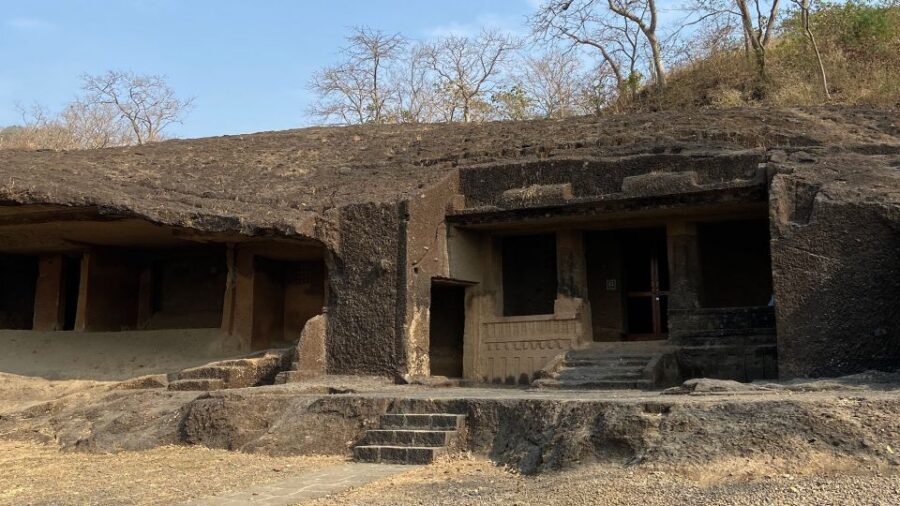 Mumbai: Kanheri Caves and The Golden Pagoda Temple - Having a guide like Shivam or Kavita changes everything