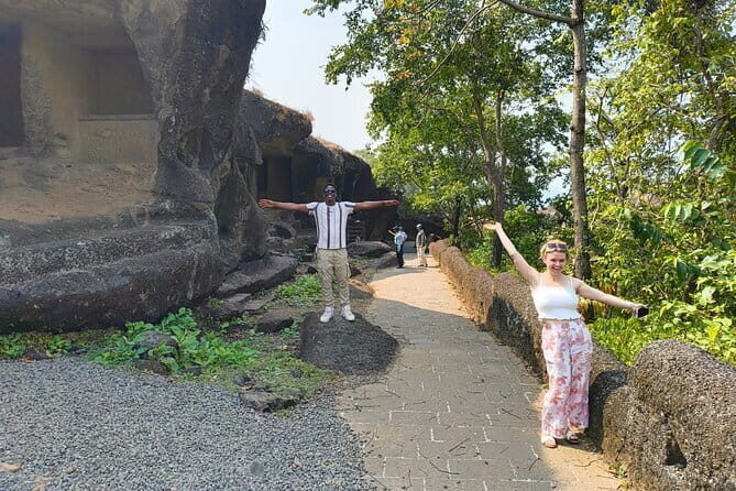 Mumbai Kanheri Caves & Golden Pagoda – A Buddhist Settlement - Kanheri Caves: rock-cut Buddhist art from 100 BCE to 1000 CE