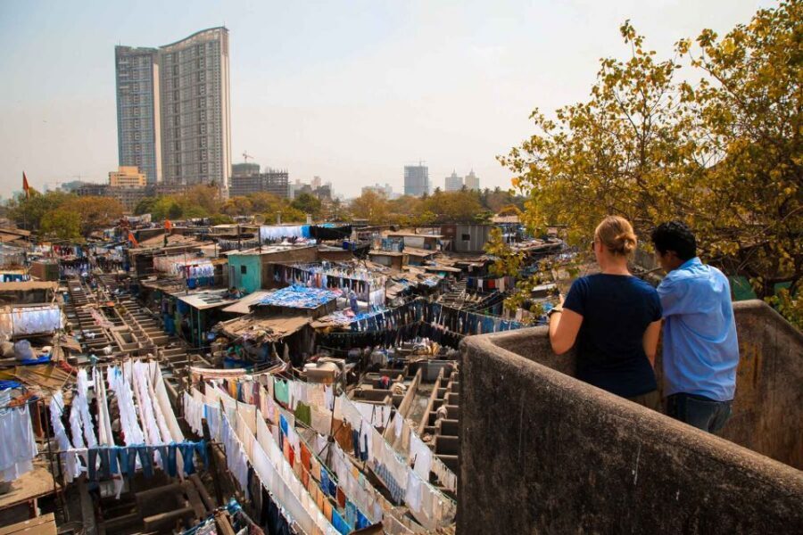 Mumbai: Local Transport & Dabbawallah Tour - Dhobi Ghat: A Photo Stop With Big Meaning