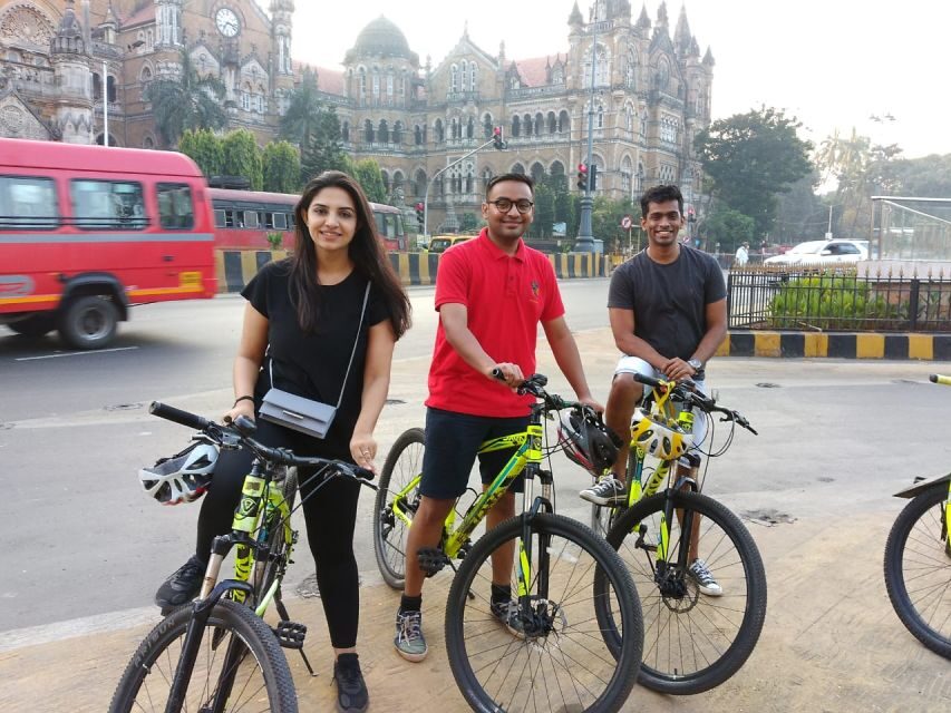 Mumbai: Morning Bicycle Tour - Mumbadevi Temple: prayers, gifts, and how the city shows devotion