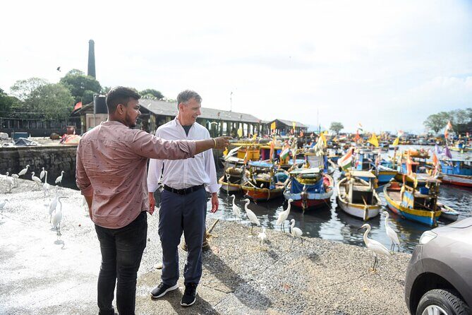 Mumbai Morning Market Tour of Flowers, Fish, and More - Sassoon Dock: Fish Market Energy at First Light