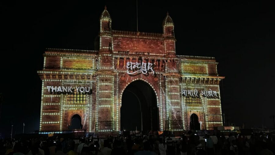 Mumbai Night Lights & Iconic Sights Tour - Marine Drive and the Queen’s Necklace: a coastal stroll with real atmosphere
