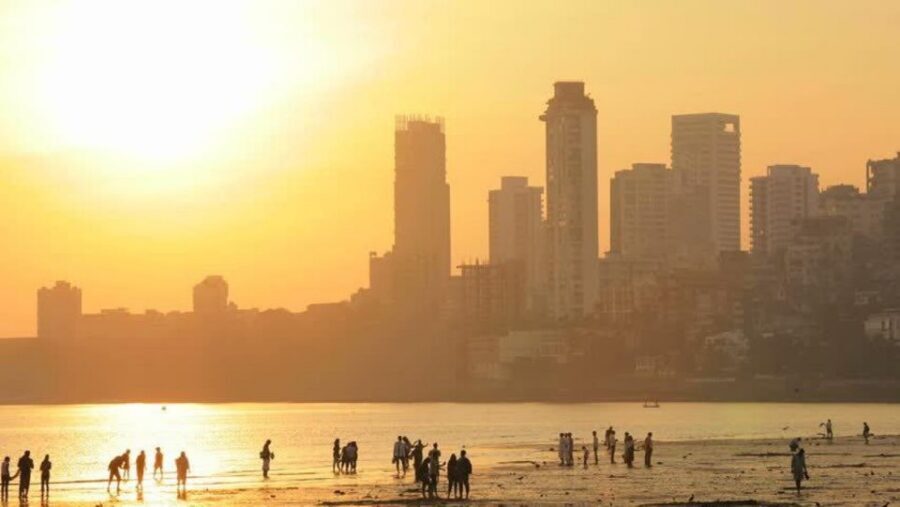 Mumbai Night Tour - Pickup in Friends Colony and the A/C car reality check