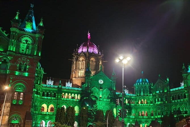 Mumbai Night Tour: Queen’s Necklace, Skyline & Heritage Lights - St. Thomas Cathedral, High Court, Rajabai Tower, and University Facades
