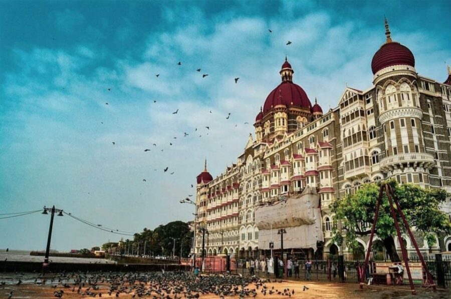 Mumbai: Private 2-Day City and Elephanta Island Tour - Two UNESCO stops, one city that refuses to stand still