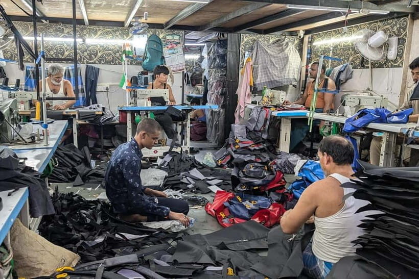 Mumbai: Private Dhobi Ghat Laundry & Slum Tour with Pickup - Price and value: what $19 includes (and what you’re paying for)