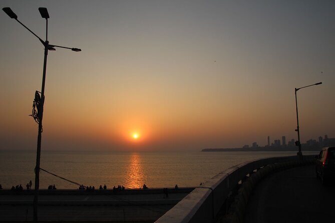 Mumbai: Private Sightseeing Tour with Top Highlights - Starting From Your Hotel in an AC Bubble