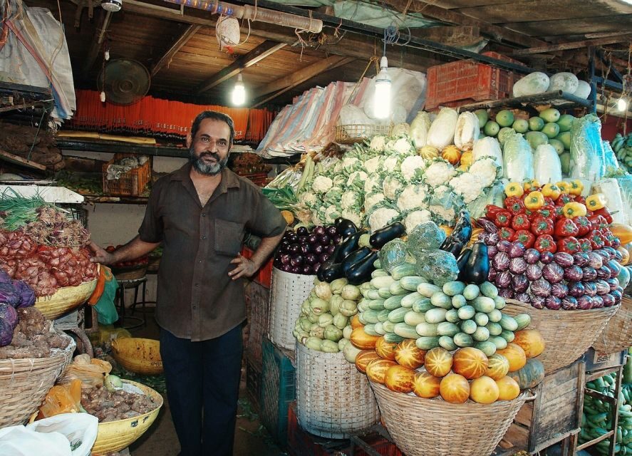 Mumbai: Private Walking Tour with a Local - Pickup options: Cusrow Baug and Apollo Bandar (plus your hotel)