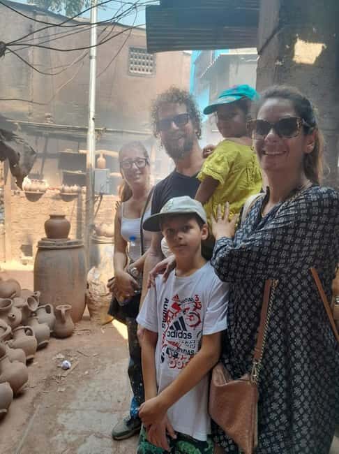 Mumbai Slum Tour - Visit Dharavi Slum with Local Guide - Quick hits before you go