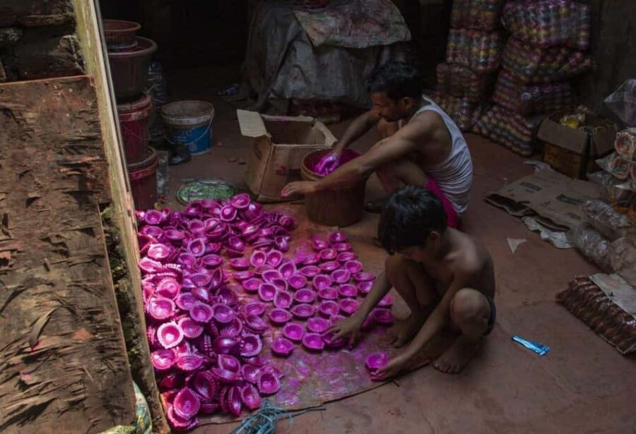 Mumbai Slum Tour - Visit Dharavi Slum with Local Guide - Dharavi’s residential side: everyday life in tight space
