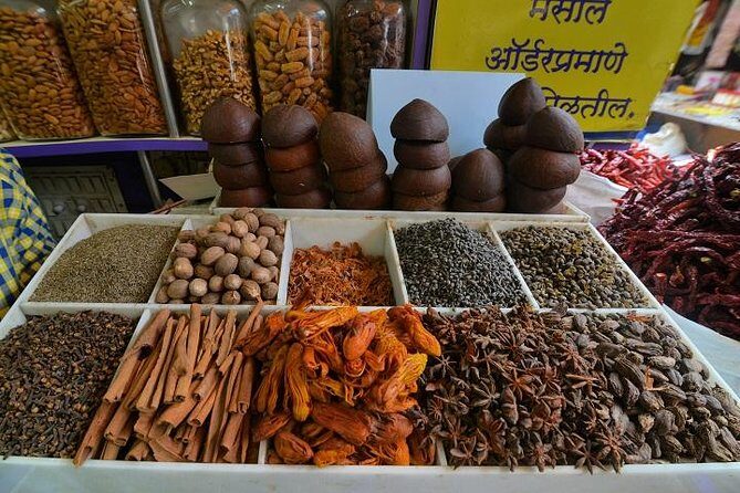 Mumbai Spice Markets and Bazaars Tour with Guide and Transport - The Pace: Relaxed Time in Noisy Places