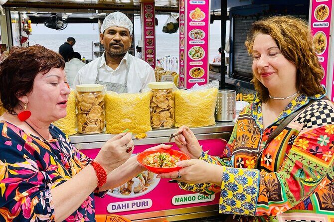 Mumbai Street Food & Beach Tour with 10+ Tastings - Juhu Beach: where Mumbai street food feels like a local habit