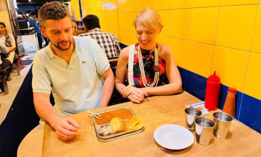 Mumbai: Street Food Tasting Tour - Mohammed Ali Road khao gallis: the non-veg energy (with surprises)