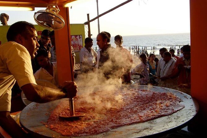 Mumbai Street Food Tour with Sunset View - Rakesh-level guiding: how you get smarter with every bite