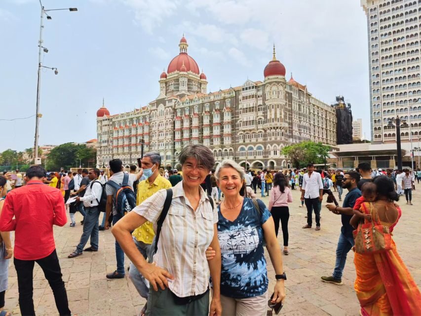 Mumbai Walking Tour with Local Snacks - Guide quality: what “good” looks like on this walk