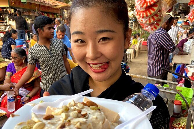 Private 4-Hour Tour of Mumbai’s Tastiest Local Foods - Chowpatty Beach: sunset energy and classic snack starters
