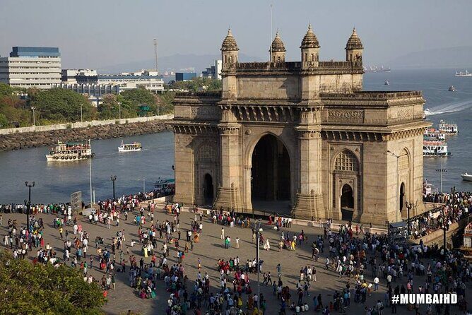 Private 8 Hours Mumbai City Sightseeing and Dharavi Slum Tour - How the day starts: pickup, air-conditioning, and where you get your bearings