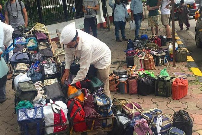 Private Combo Tours Sightseeing + Dharavi Slum + Dhobi Ghat & Dabbawalas - Transport and Comfort: AC Vehicle, Pickup, and the Little Things