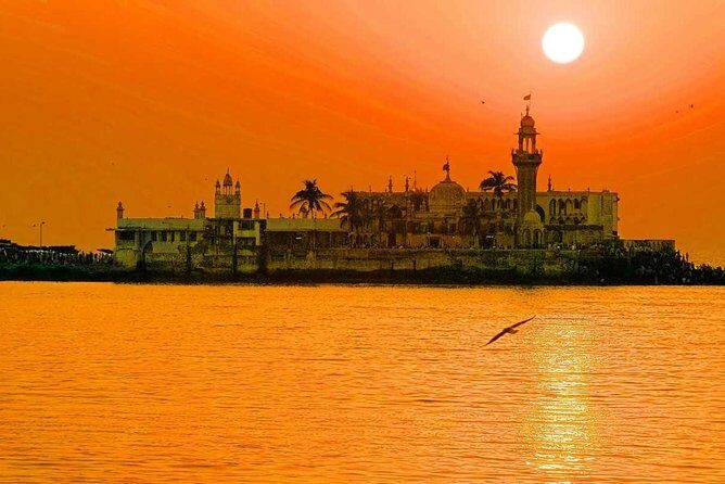 Private Custom Mumbai Tour - Asiatic Society Town Hall: A Quick Stop for the Mind of Bombay