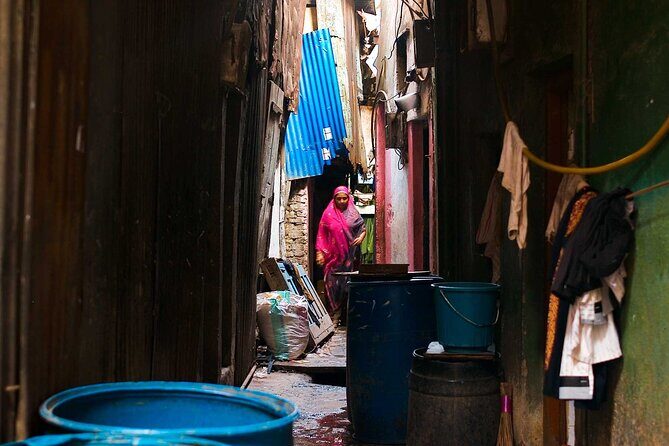 Private Dharavi Slum and Sightseeing Tour - Dharavi on Foot: Homes, Work, and Community Rules