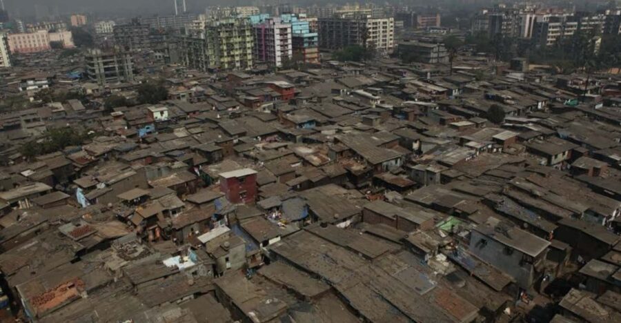 Private Dharavi Slum Tour - First Impressions: Leaving Mumbai and Starting the Walk