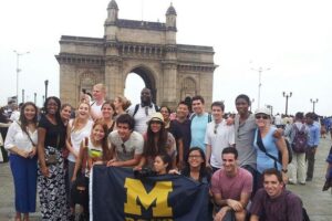 Private Full-Day Sightseeing Tour of Mumbai with Ferry ride - Quick heritage stops: Town Hall (Asiatic Society Library) and the money shot buildings