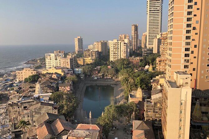 Private Guided Spiritual Walk in Banganga Hindu Temples - Walkeshwar Temple Complex: stone shrines, local customs, and guided meaning