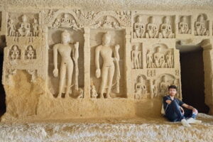Private Guided Tour in Kanheri Cave with Transfers - Stop 1: Kanheri Caves walking route, carvings, meditation halls, and viewpoints