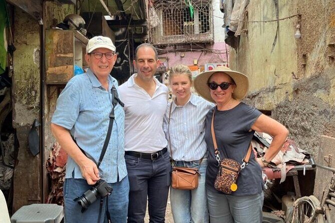 Private Guided Walking Tour in Dharavi Slums - Bylanes, living conditions, and the tannery connection
