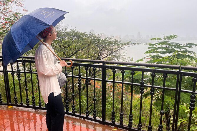 Private Half-Day Sightseeing Tour in Mumbai - Oval Maidan to Classic Institutions: Parliament House, University, and Clock-Tower Details