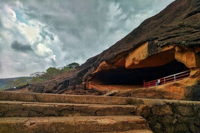 Private Kanheri Buddhist Cave with Mumbai Sightseeing Including AC vehicle - Best day, best fit: who should book this Kanheri and Mumbai combo