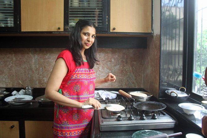 Private Market Tour and Vegetarian Cooking Class in Mumbai - A Matunga home-cooking class that feels local, not staged