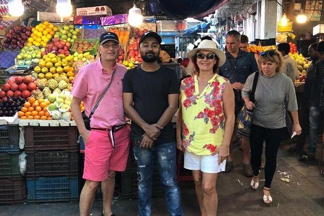 Private Mumbai City Tour - Stop 4–5: Girgaon Choupati Street Food Area and a Jain Temple