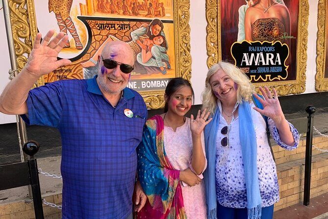 Private Mumbai City Tour and Bollywood Tour Combo with Transport - Dhobi Ghat and the Jain Temple: Everyday Mumbai on Display