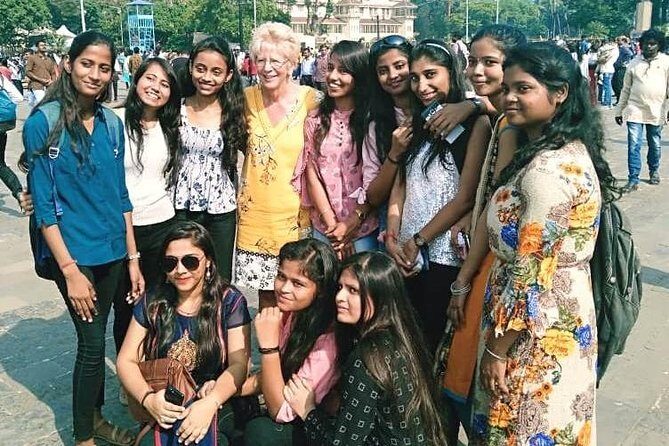 PRIVATE Mumbai Full Day Tour in Premium Car/Bus/Moped with GUIDE - Why a private, air-conditioned Mumbai day works